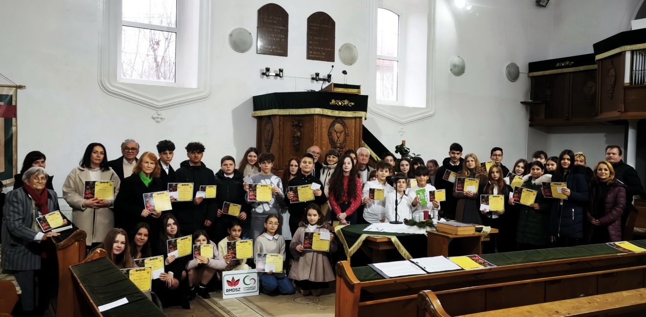 Ismét megrendezték az istenes versek szavalóversenyét Margittán