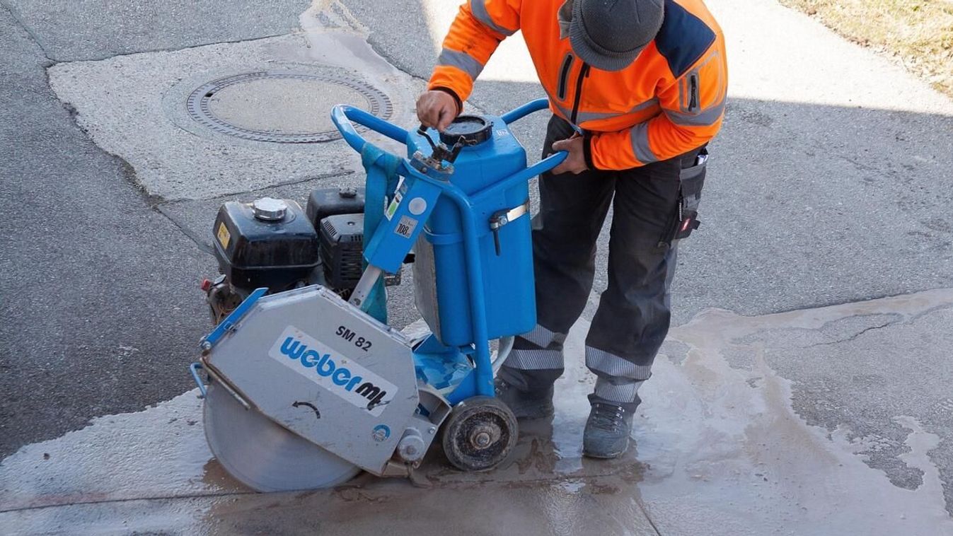 Praktikus és biztonságos munkaruhák – hogyan válaszd ki a legjobbat? (x)