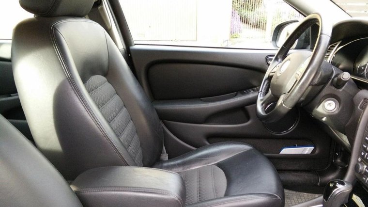 Mutatós üléshuzatok az autók belső terébe (x)