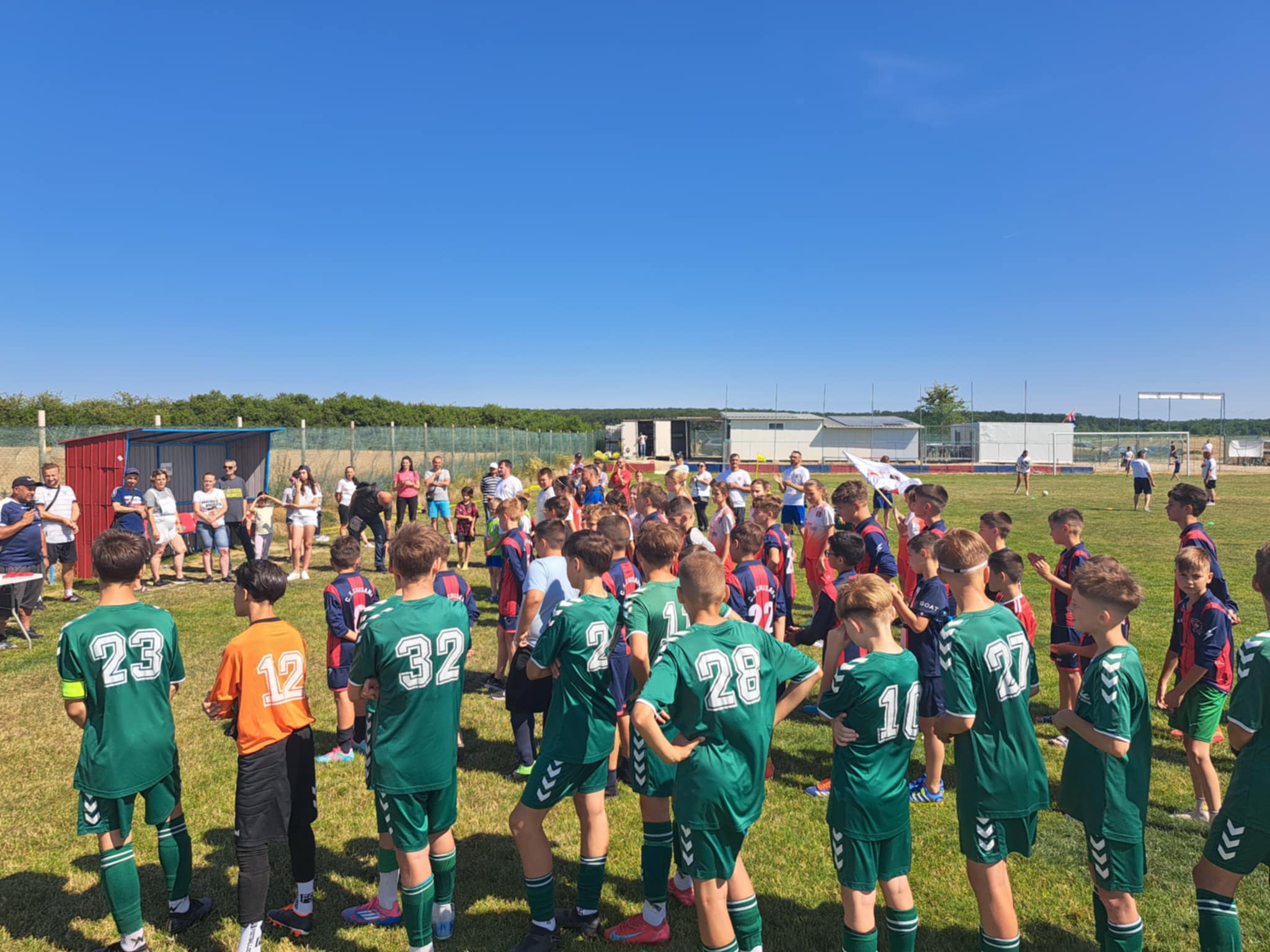 Ünnepélyes keretek között avatták fel a Crișana Sportbázist