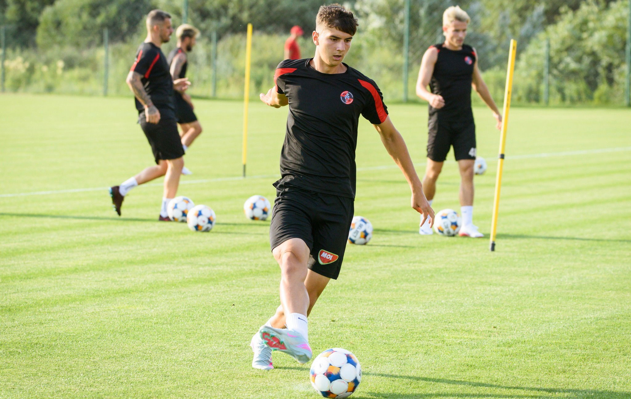 Elrajtol a Szuperliga új idénye