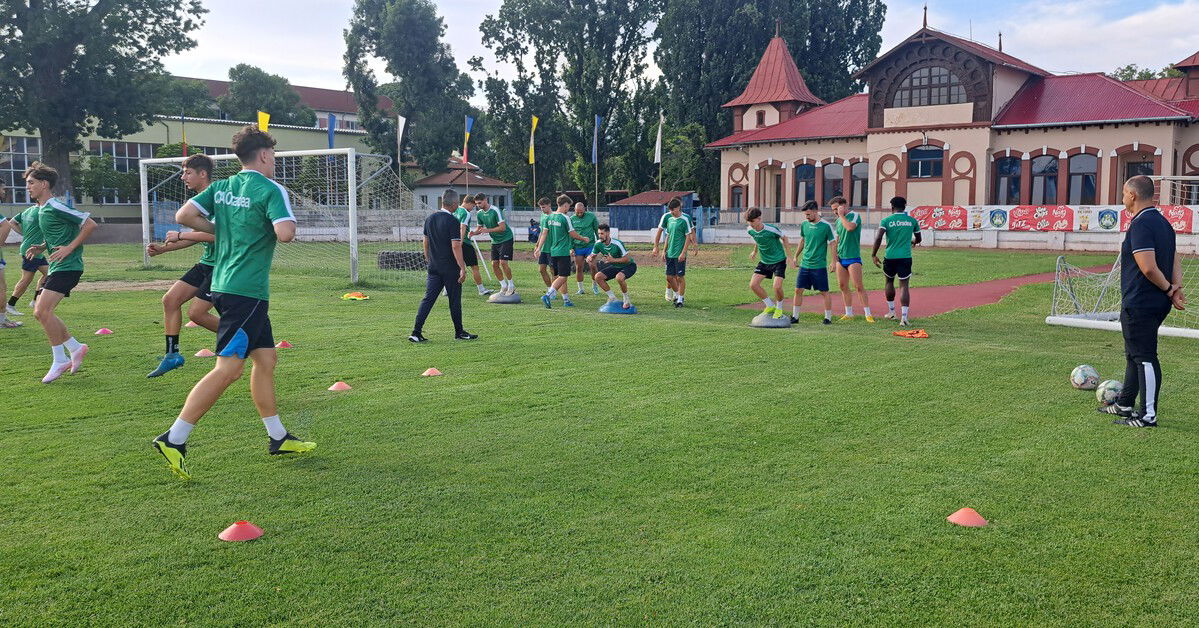 Ideje felállni a fotelből – támadó focival várja szurkolóit a CAO–NAC