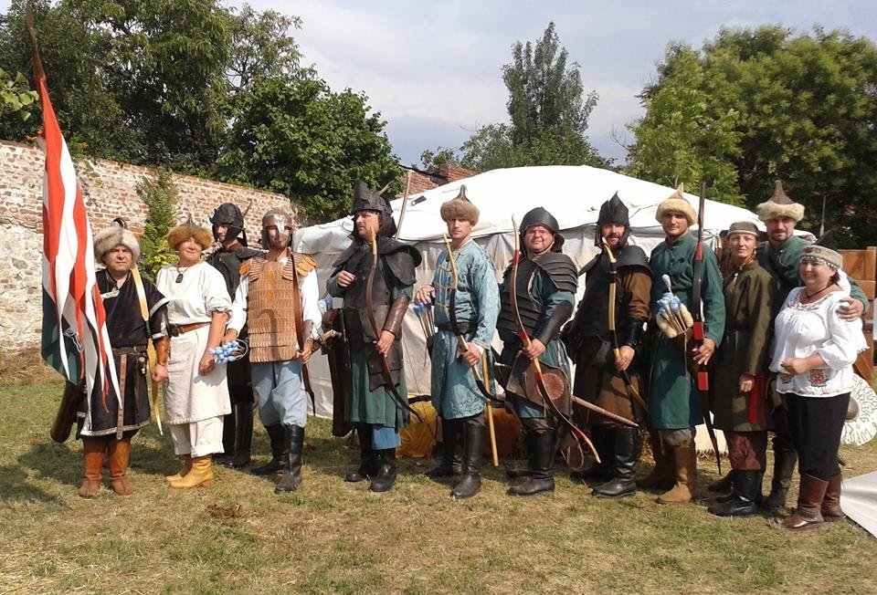 Íjászbemutató és hagyományőrzés a Posticum-tanyán