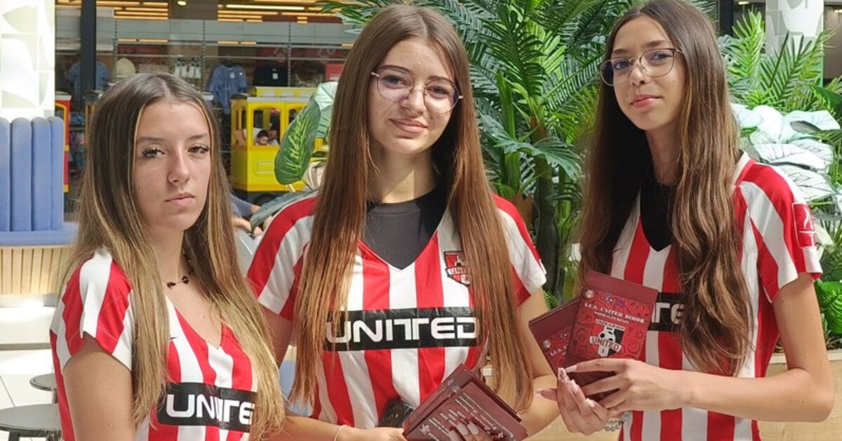 Irányváltás a női fociban