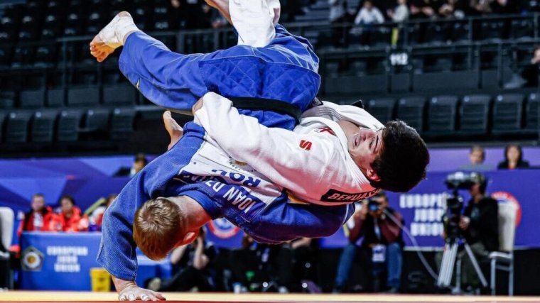 Hetedik lett Abu-Dzabiban Ioan Dzitac