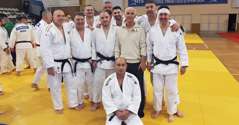 Uralták a mezőnyt a váradi veterán cselgáncsozók Kolozsváron