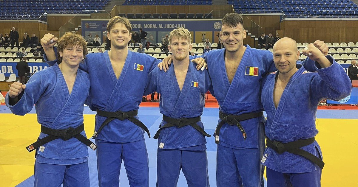 Kilenc év után bajnok a VSK cselgáncscsapata