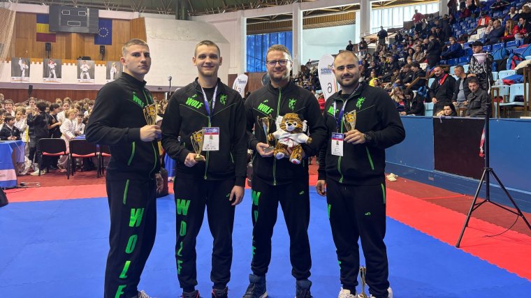 Tizennégy éremmel tértek haza a Wolf SK taekwondósai
