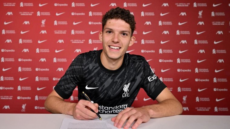 Újabb magyar került Liverpoolba