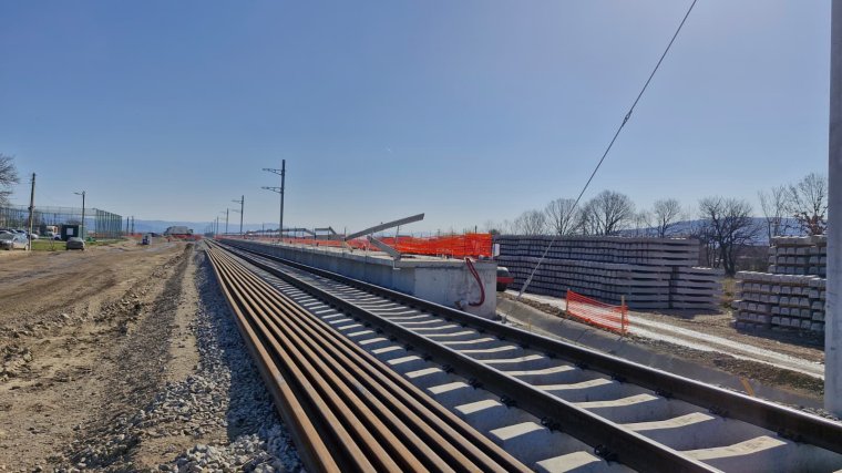 Tizenkét kilométernyi új vasút megmentheti az uniós finanszírozást