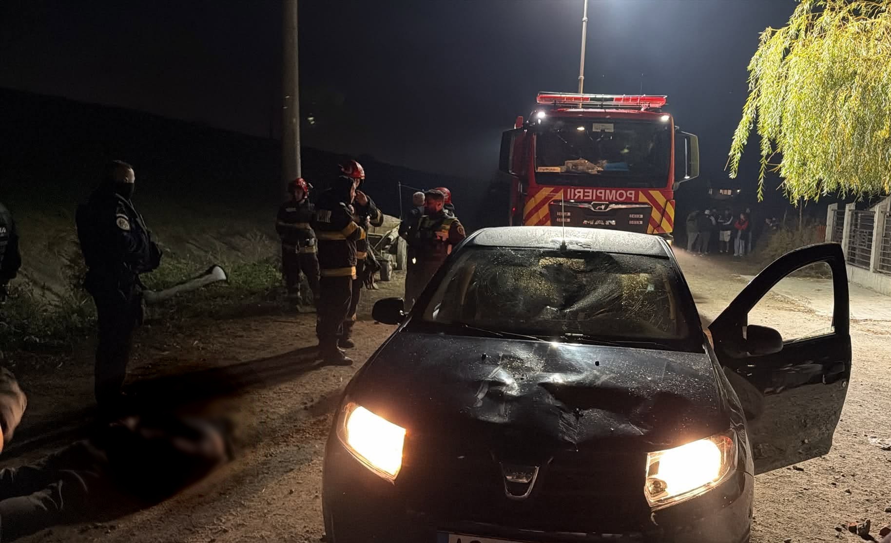 Tüzet oltani mentek, bántalmazták őket – Raed Arafat is reagált az esetre
