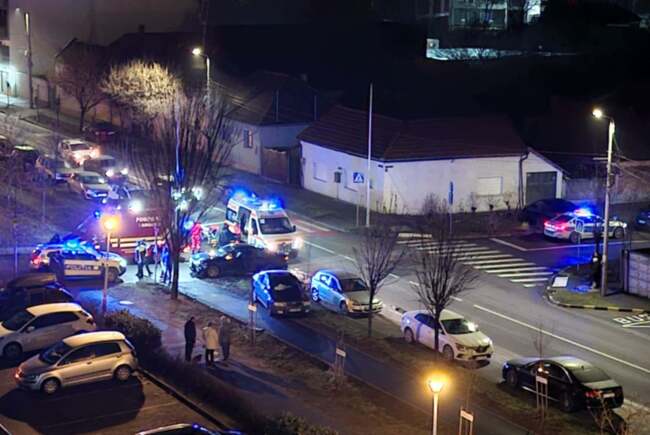 Közúti baleset történt a váradi Oneștilor utcán, sérültek is vannak