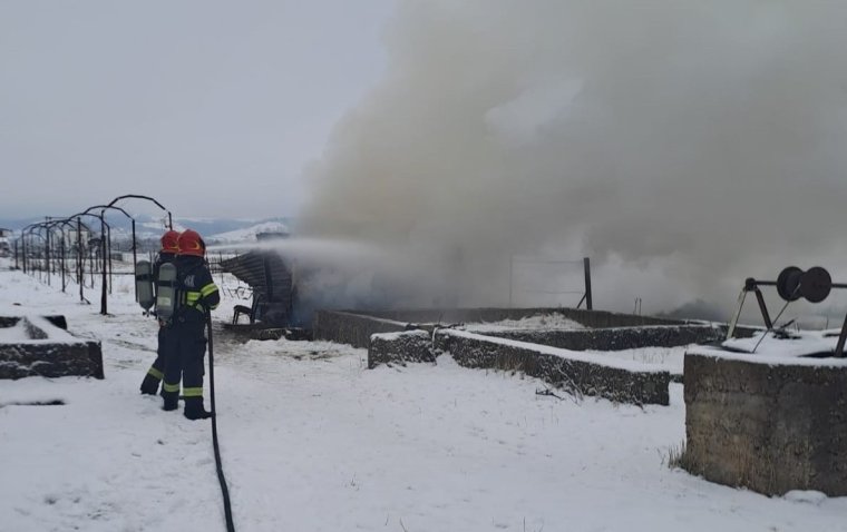 Több mint kétszáz bevetésen vettek részt a Bihar megyei tűzoltók az újév első napjaiban