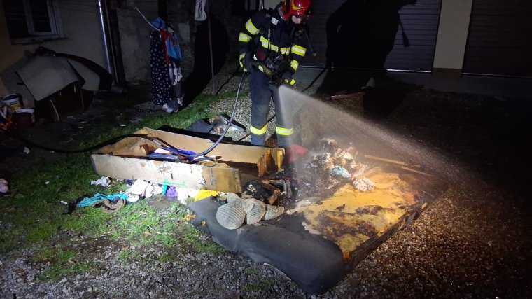 Lakástűzhöz riasztották a tűzoltókat Nagyváradon