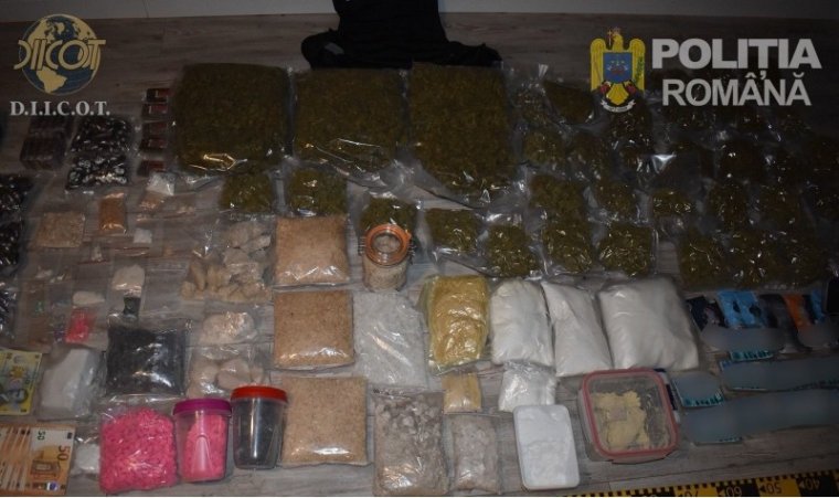 Fordulat a váradi iskolai drogügyben: két diák az őrizet helyett bírósági felügyelet alá került