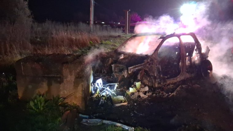 Teljesen kiégett egy személyautó Nagyváradon