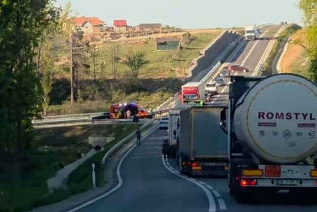 Két személyautó ütközött össze Püspökfürdőn, egy személyt kórházba szállítottak
