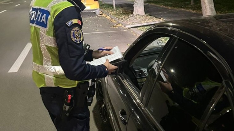 Külföldi sofőrökre vadászott az Arad megyei álrendőr Fugyivásárhelyen