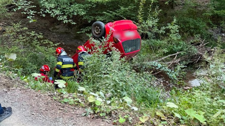 Felborult egy autó Felsőbiharkristyóron, két nő megsérült