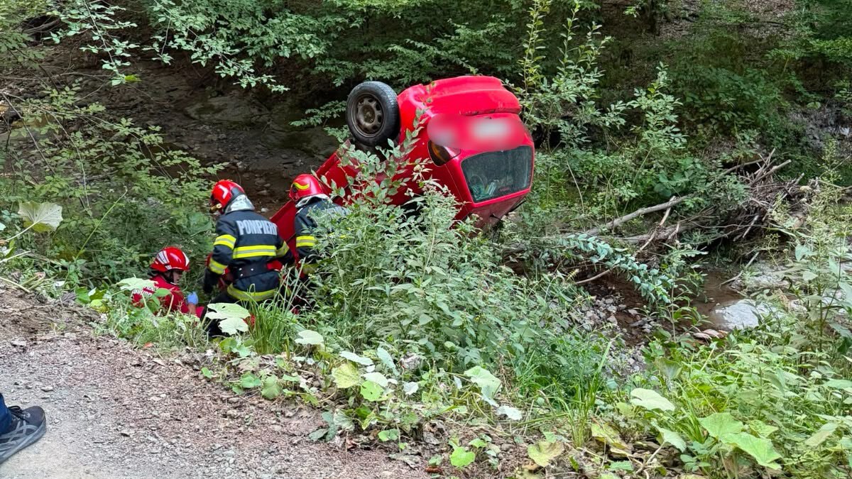 Felborult egy autó Felsőbiharkristyóron, két nő megsérült