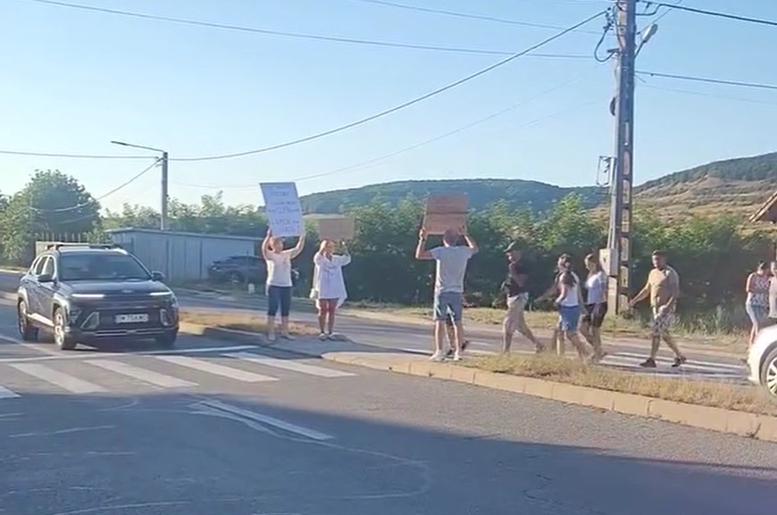 Petíció: egy veszélyes kereszteződés átalakítását kéri egy tragikus balesetben elhunyt motoros családja