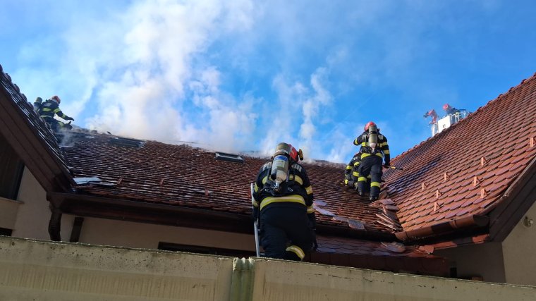 Három otthont érintett a váradi tűzeset, segítségre szorul a károsult család