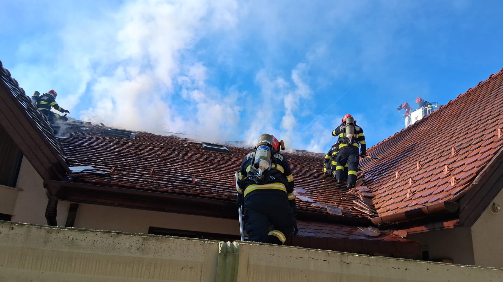 Három otthont érintett a váradi tűzeset, segítségre szorul a károsult család
