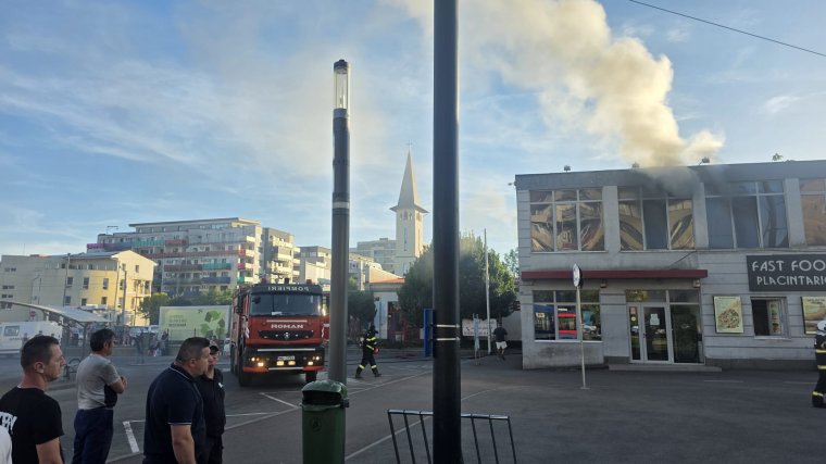 Tűz ütött ki a váradszőllősi buszpályaudvaron│VIDEÓ