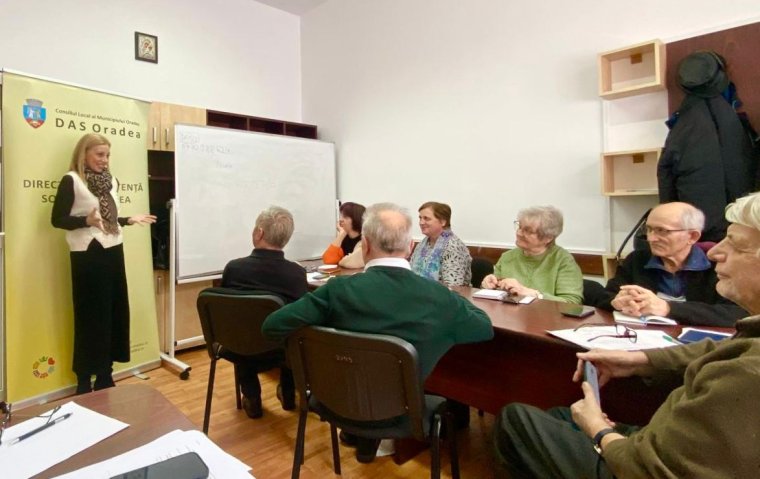 Idén is folytatódnak az ingyenes digitális képzések időseknek