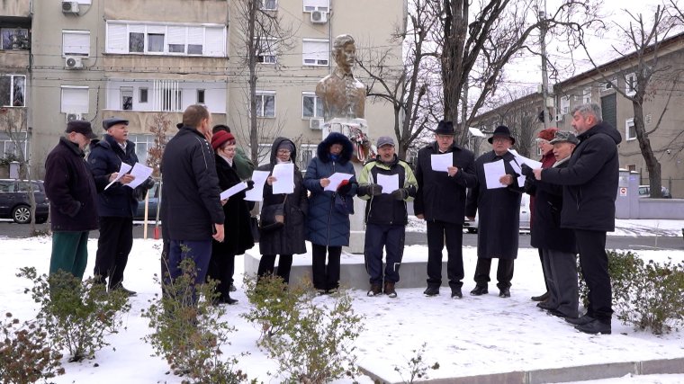 Nagyváradon és Félixfürdőn is megkoszorúzták Petőfi Sándor szobrát