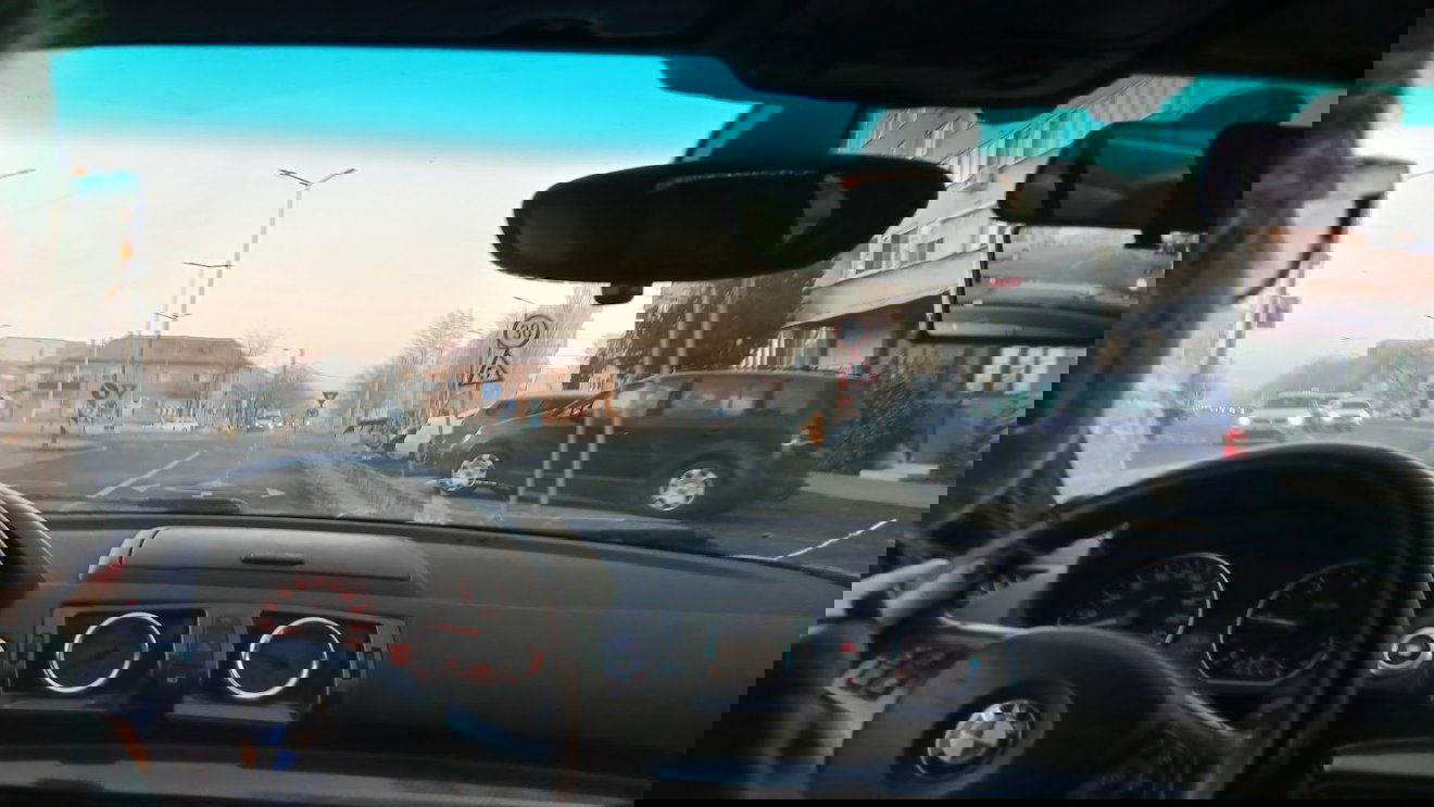 Nehéz út vezet a jogosítvány megszerzéséig | VIDEÓ