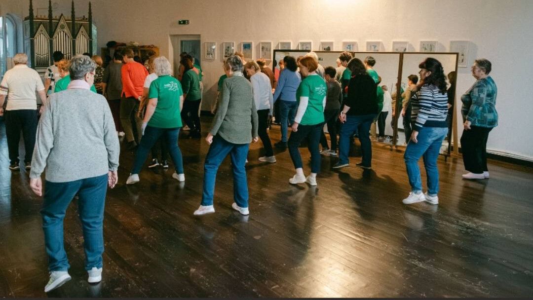 Meghódította a térséget a szépkorúak örömtánca