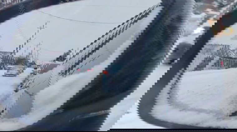 Egyes útszakaszokon téli körülmények között zajlik a forgalom, de nincsenek útlezárások