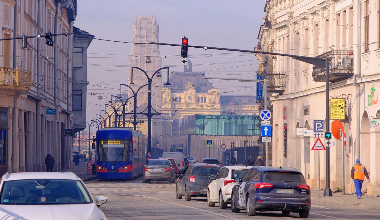 Közel ötszáz járművet töröltetett a forgalomból a váradi polgármesteri hivatal