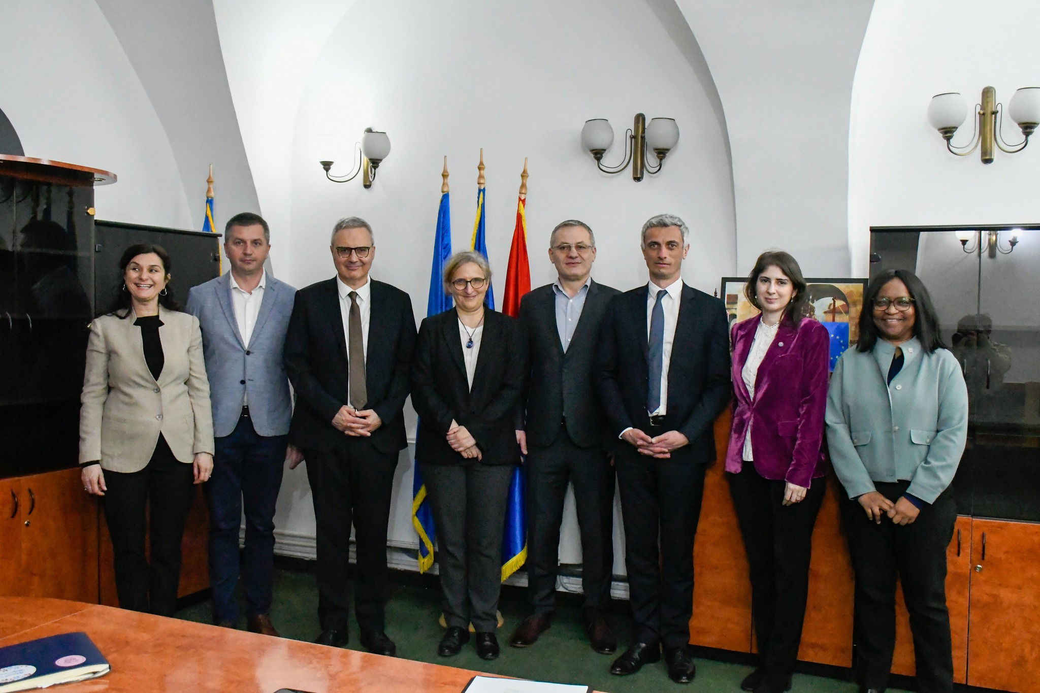 Francia küldöttség járt a Bihar Megyei Tanácsnál: oktatási reformról beszélgettek