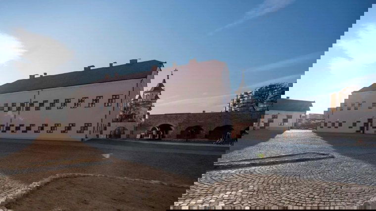 Ideiglenesen a várba költözik a váradi anyakönyvi hivatal