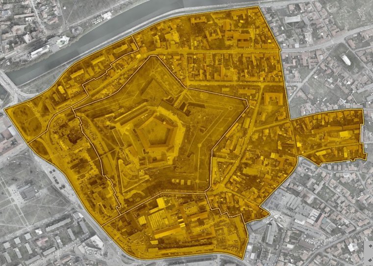 Nyilvános konzultációt indítottak a vár körüli terület rendezéséről