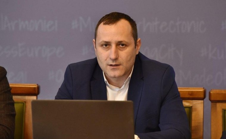 Összeférhetetlenség gyanúja merült fel a váradi önkormányzat műszaki igazgatójával kapcsolatban