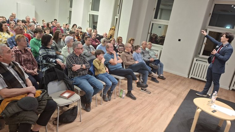 MCC-előadás: Amikor egy űrhajós nekünk is válaszol a világűrből