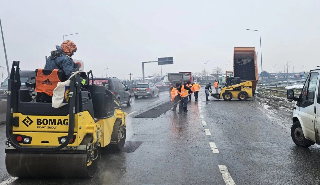Az utakat is „megviselte” a hideg: Nagyvárad több pontján zajlanak javítási munkálatok