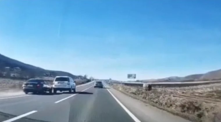 Sokkoló előzést rögzített egy fedélzeti kamera Kolozs megyében