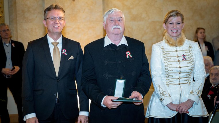 Magyar állami kitüntetésben részesült Tolnay István, a PKE volt igazgatótanácsi elnöke