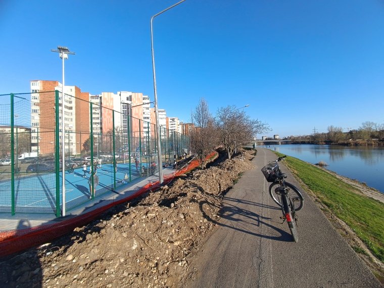 Valóban szépek a Szováta utcai sportpályák – biciklivel viszont nem ajánlott megközelíteni