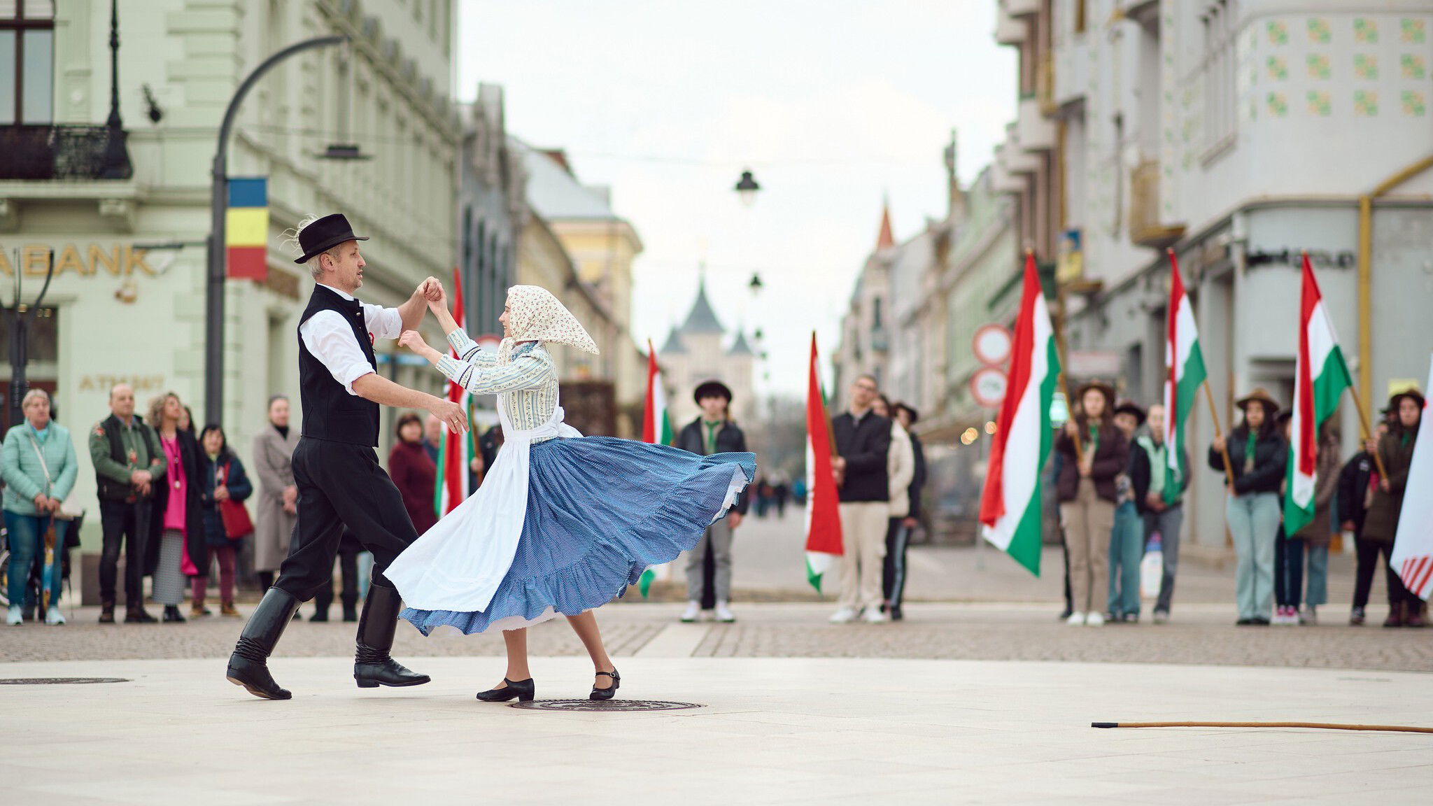 Március 15.: néptáncos toborzó és ünnepi megemlékezés Nagyváradon