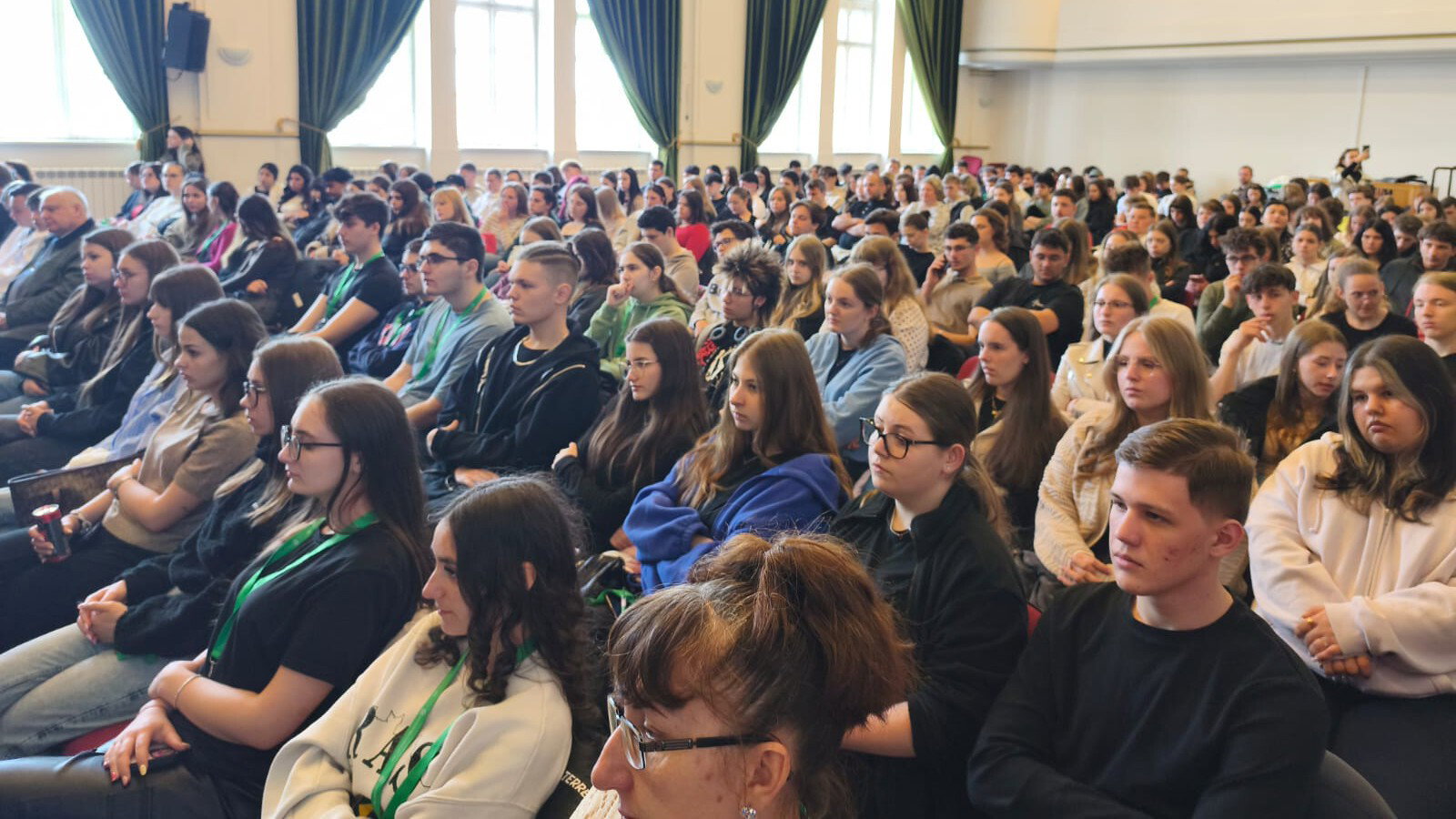 Több mint félezren vettek részt a PKE nyílt napján | VIDEÓ