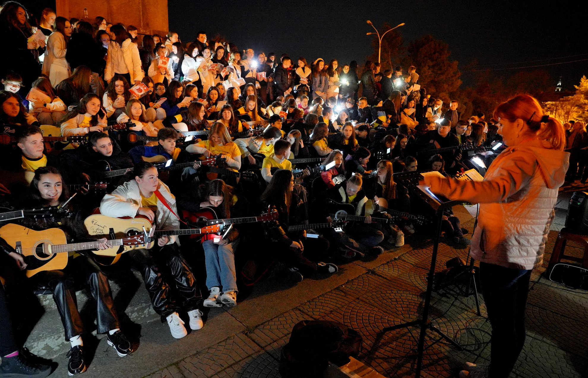 A Föld óráját szombaton Nagyváradon is megünneplik, országszerte több mint 25 ezer gyermek énekel egyszerre