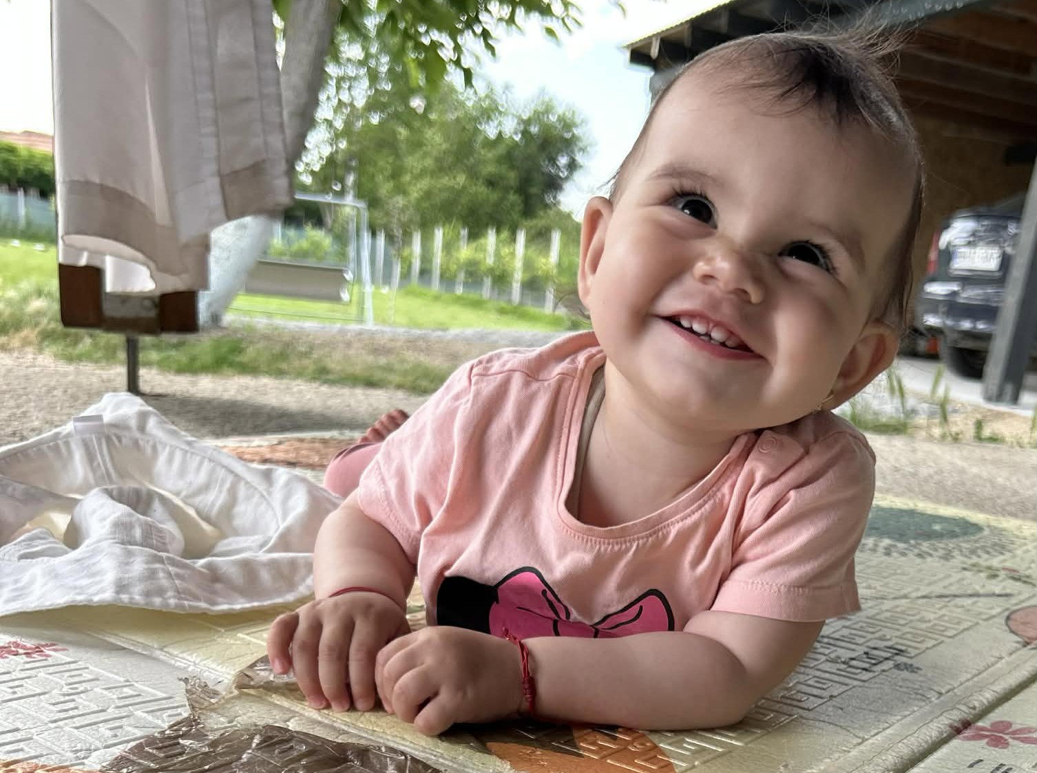 Egy apró kislány nagy küzdelme: Hanna története összefogásra hív