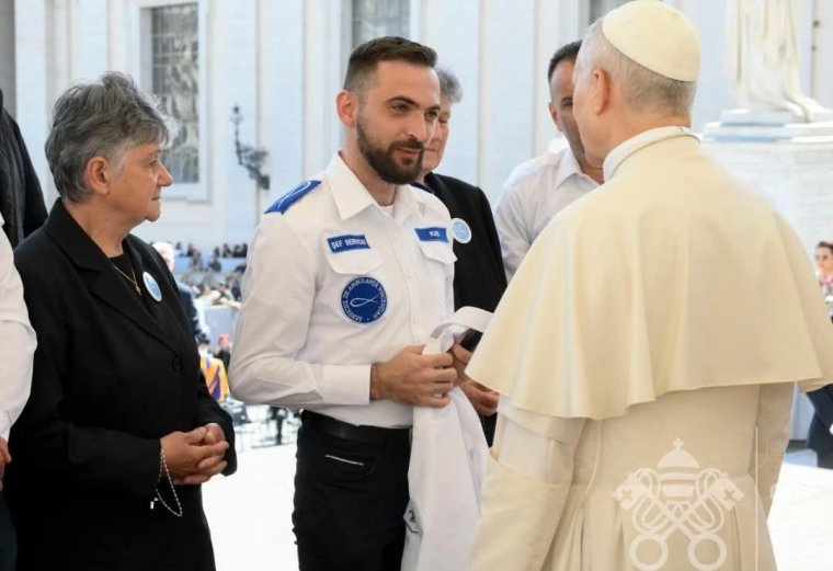 XIV. Leó pápa fogadta Kis Balázst: „Köszönöm a gyermekekért végzett szolgálatukat”