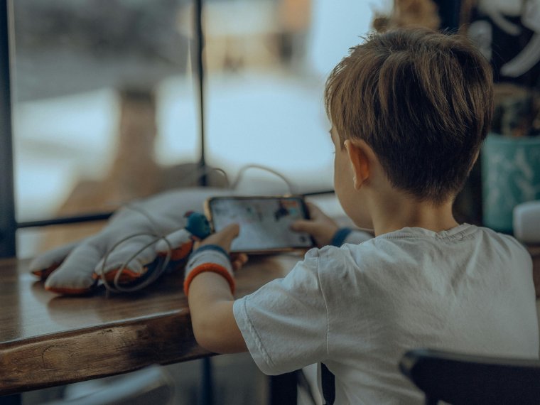 Rogobete: A virtuális függőség lehet a legnagyobb veszély a fiatalokra