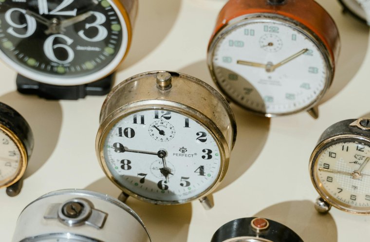 A romániaiak közel fele megszüntetné az óraátállítást